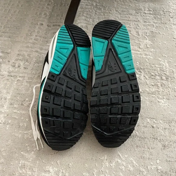 Nike Air Max Correlate Women's Black White Teal Coral size 6 - Picture 4 of 9